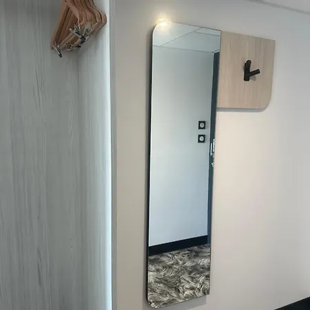 Nord Aeroport 酒店 2*