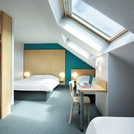 Nord Aeroport 酒店 佩皮尼昂