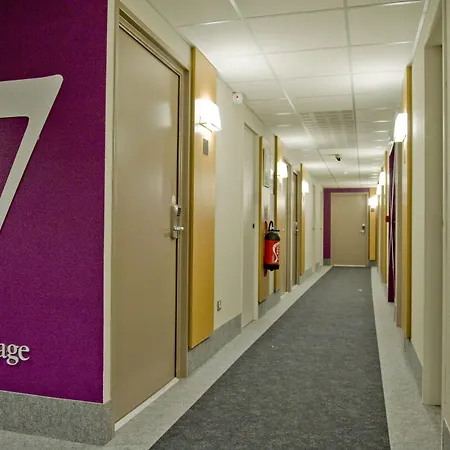 Nord Aeroport 호텔