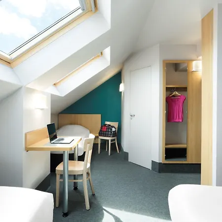 Nord Aeroport 酒店 2*