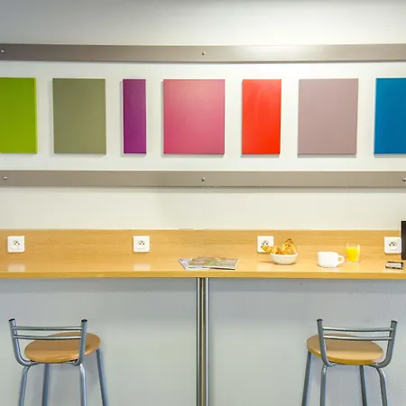 Nord Aeroport 酒店 2*